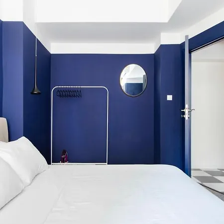 Eclectic Luxury 2bdr In Sofia's Heart *